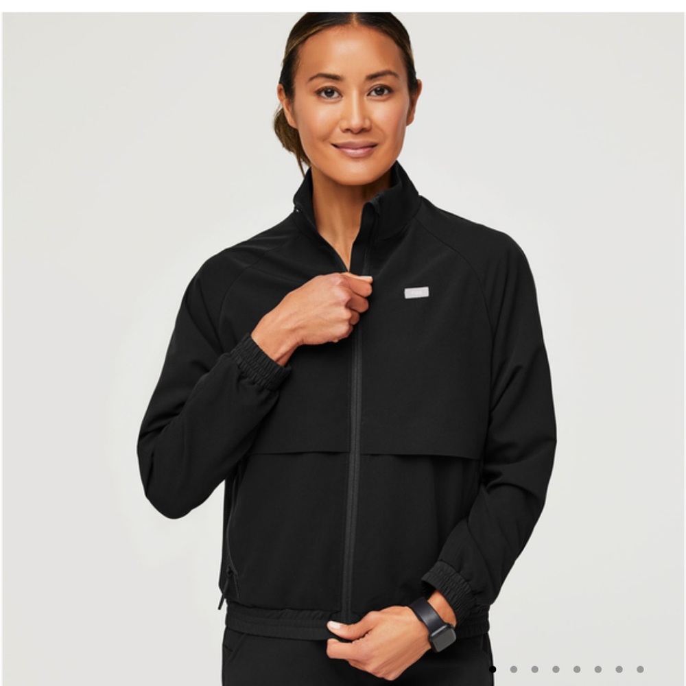 Figs Sydney Scrub Jacket